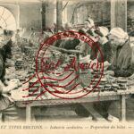 Moeurs et Types Bretons- Industrie Sardinière- Préparation des Boites