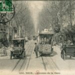 Nice- Avenue de la Gare ( deux voitures)