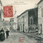 Moux - Route de Lézignan et Mairie