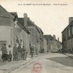 St Rémi du Plaine - La poste et l'avenue Bel Air