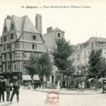 Angers - Place Ste Croix et maison d'Adam