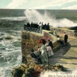 Biarritz - Effet de vague au Rocher de la Vierge