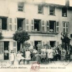 Claveisolles - La terrasse de l'Hôtel Giroud