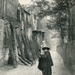 Montmartre - Troubadour pleurant sur Ruines rue St Vincent