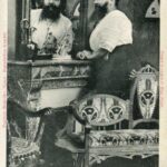 Plombières les Bains - Madame Delait dans son salon