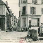 Champigny - Place d'Armes- Fontaine Historique